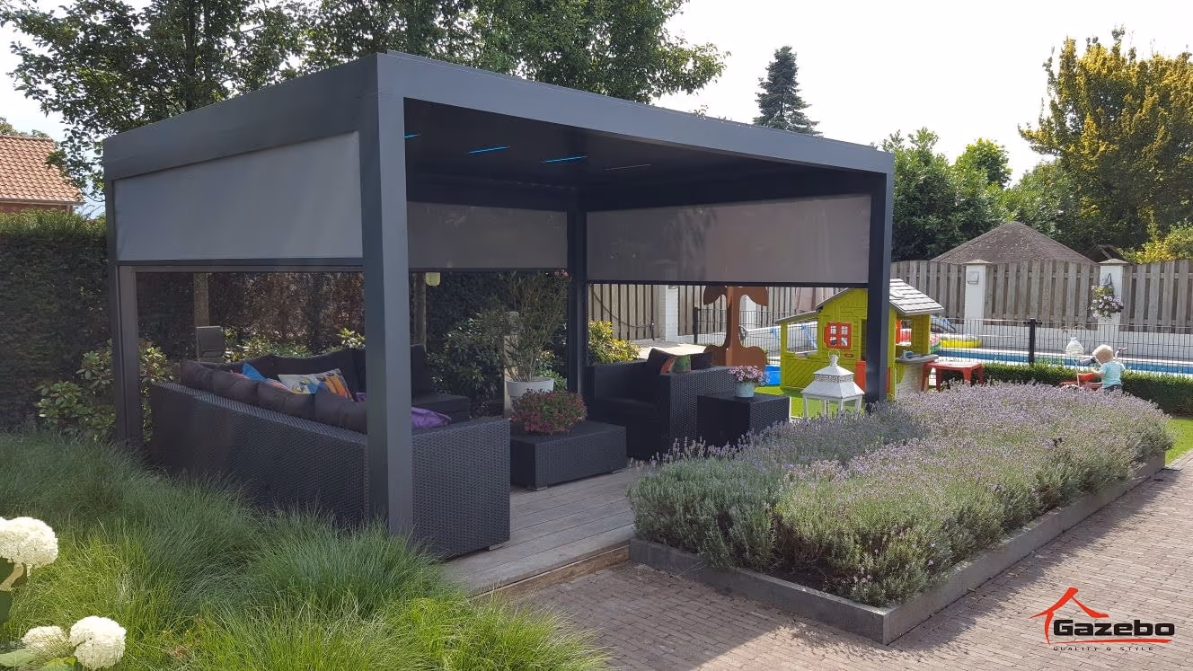 Nagy méretű bioklimatikus pergola terasz fölött