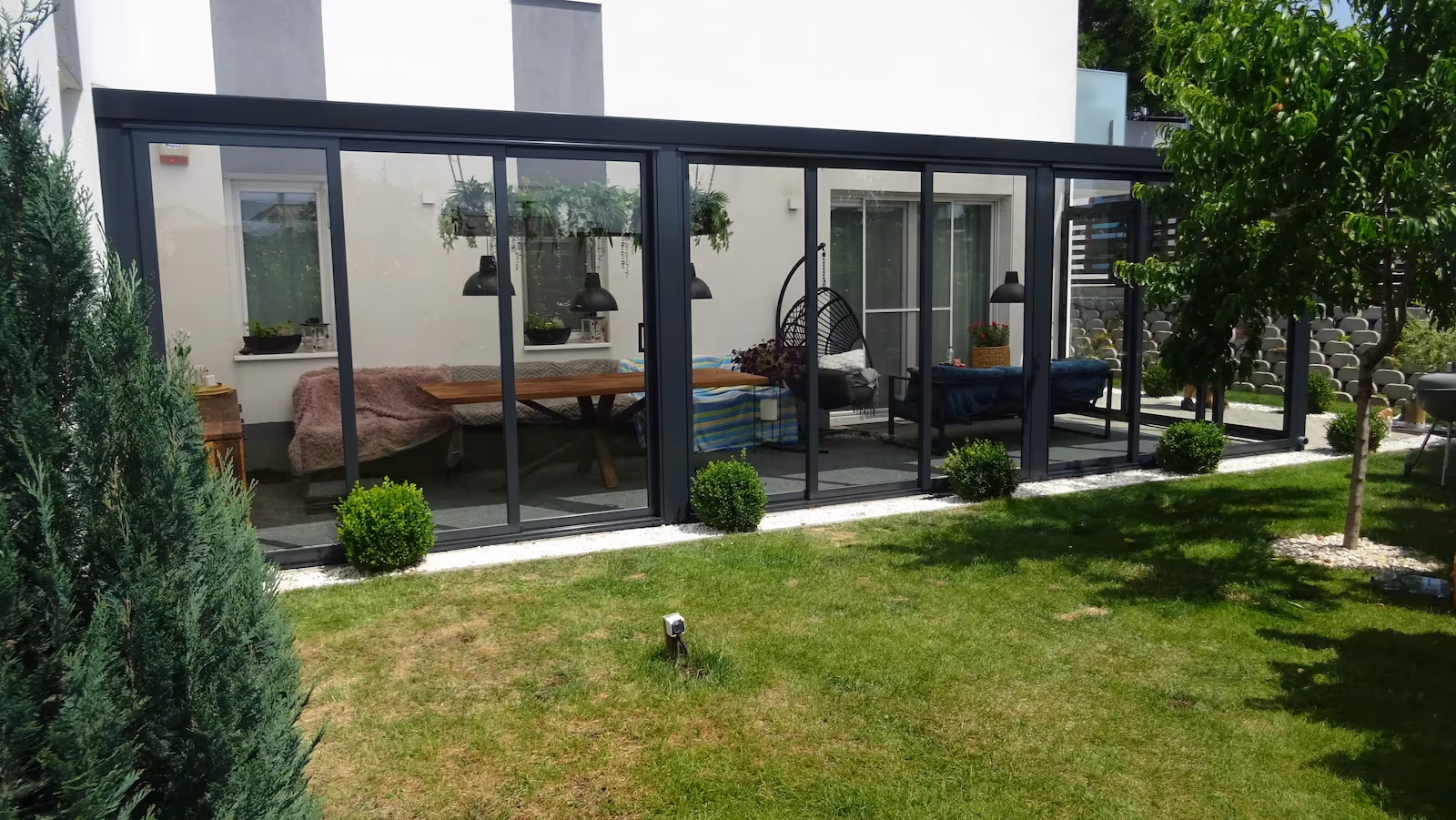 Antracit szerkezetű Top Garden 2 télikert függőfotellel