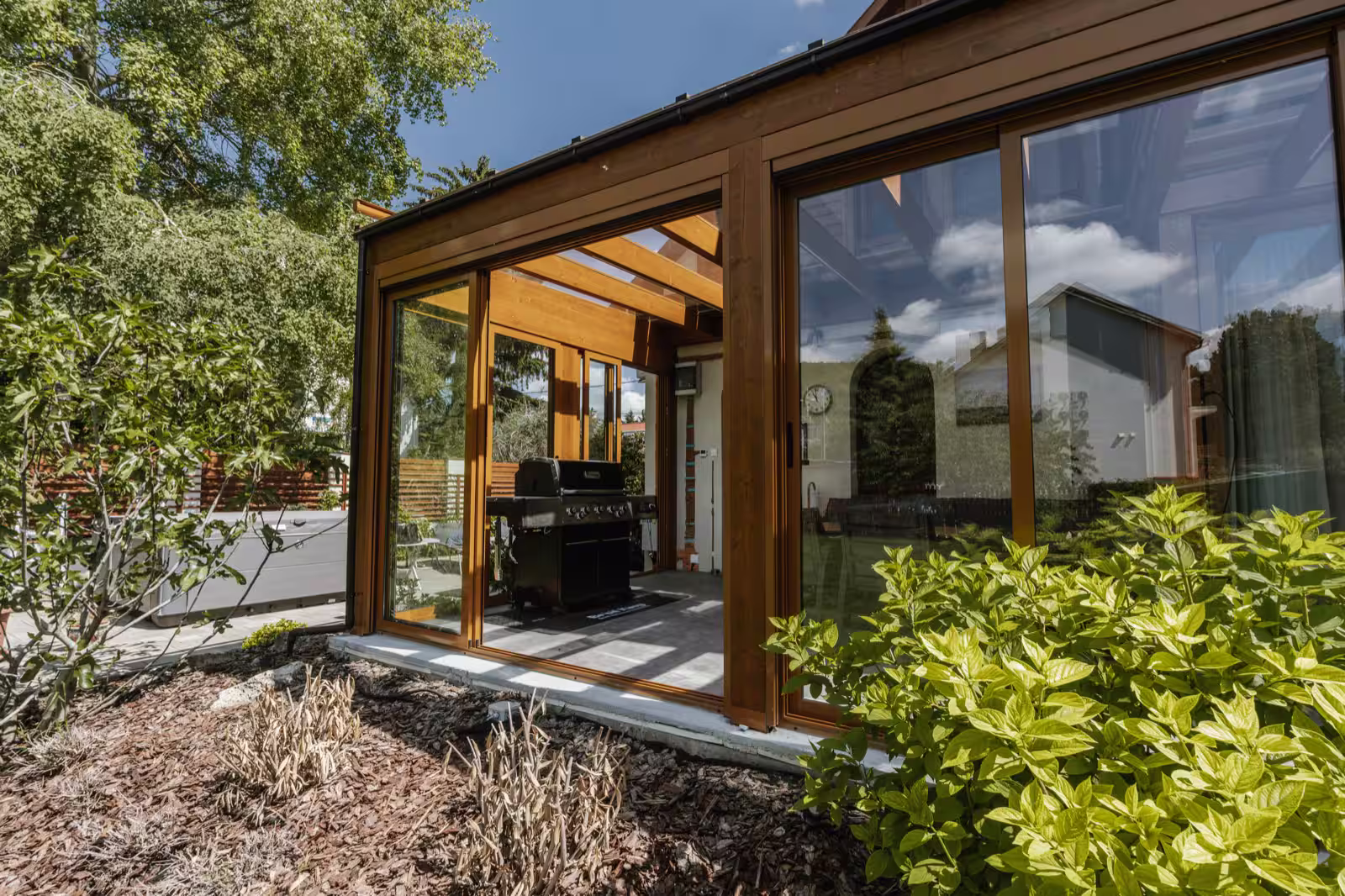 A Wood Garden Milano fa télikert kulcsrakész beépítése