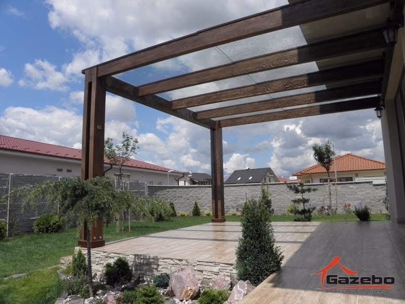 A Louvre fa pergola szerkezete BSH rétegelt ragasztott fából